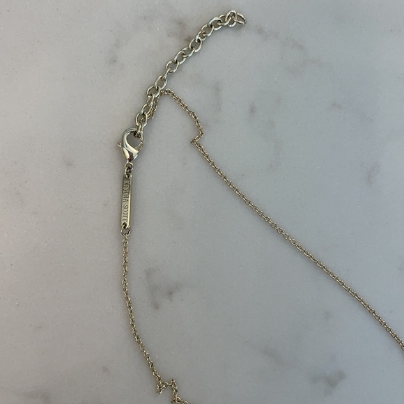 Kendra Scott Arrow Necklace with Pearl stone - Picture 3 of 4